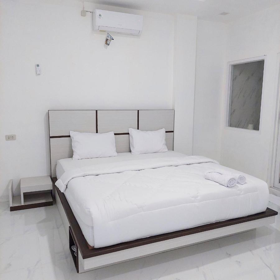 The Riton Hotel Tigaras Kültér fotó