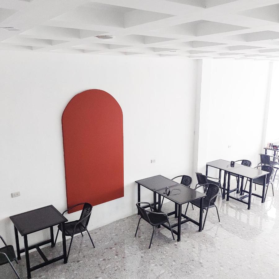 The Riton Hotel Tigaras Kültér fotó